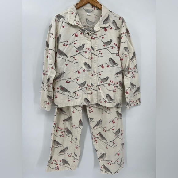 Garnet Hill | M Flannel Bird Print Pajama Set Winter Lounge - Picture 2 of 11